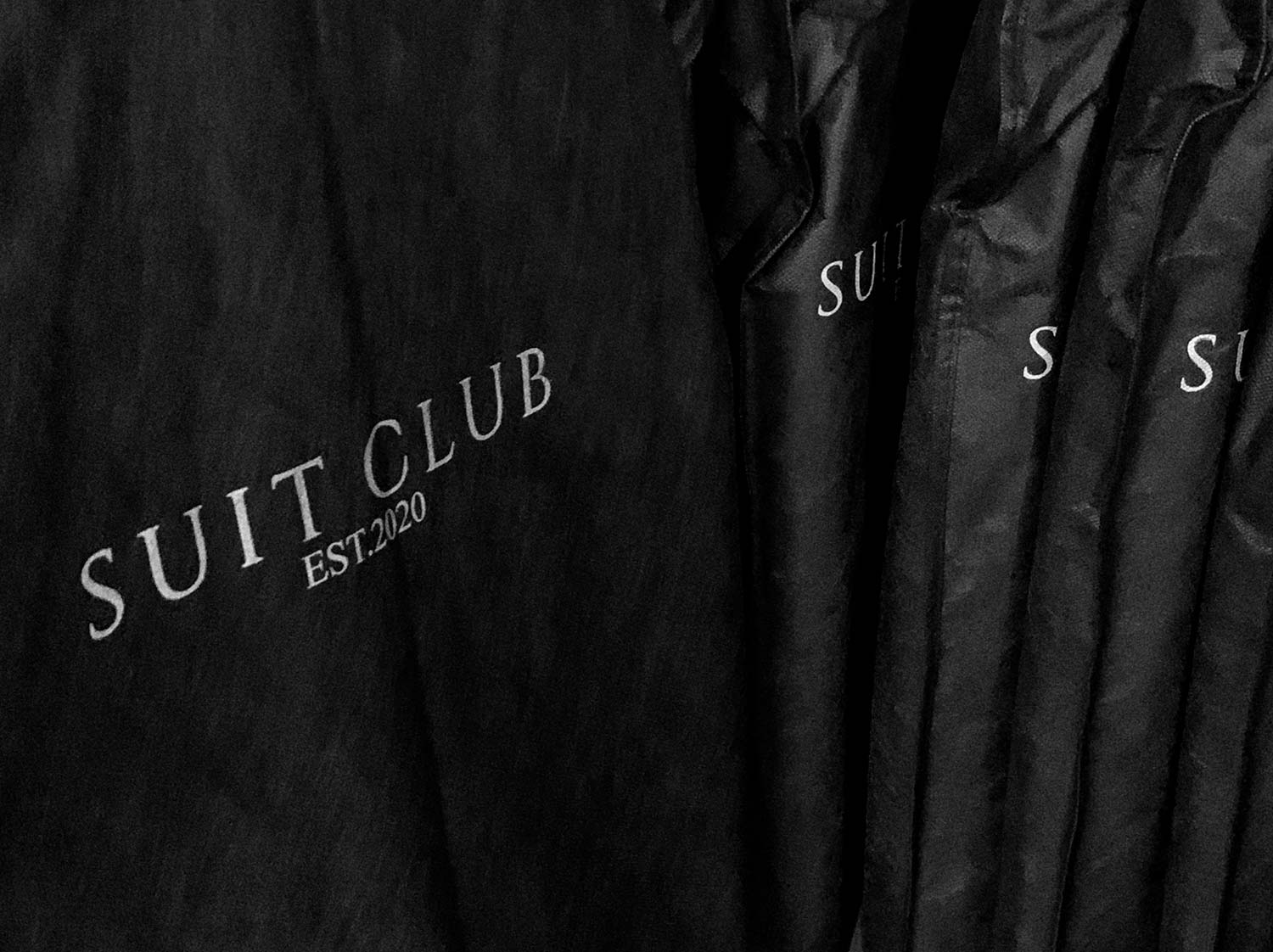 Bag om Suit Club